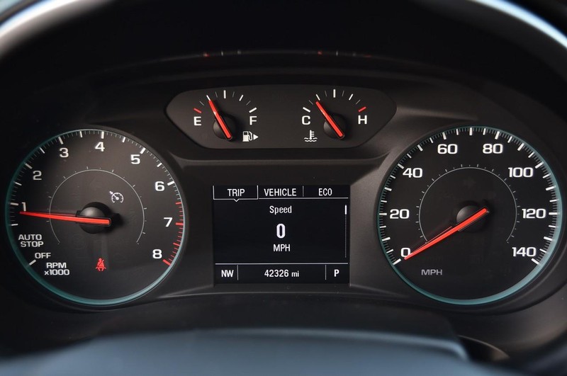 Chevrolet Malibu Vehicle Full-screen Gallery Image 11