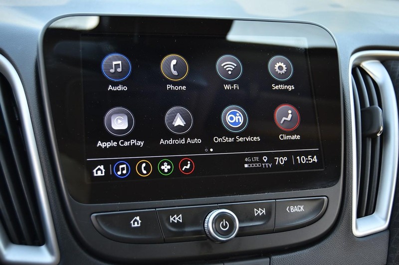 Chevrolet Malibu Vehicle Full-screen Gallery Image 13