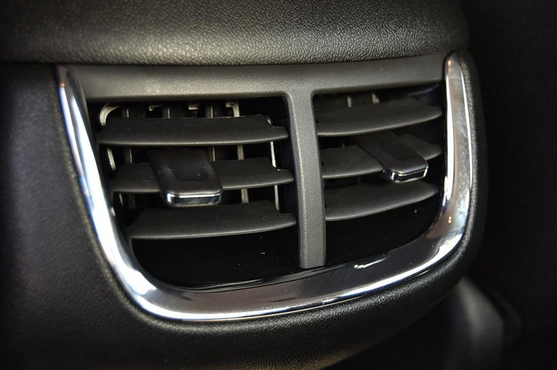 Chevrolet Malibu Vehicle Full-screen Gallery Image 21