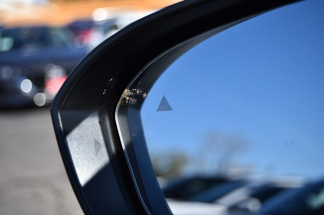 Nissan Rogue Vehicle Image 11