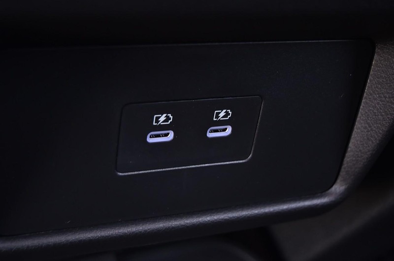 Nissan Rogue Vehicle Image 27