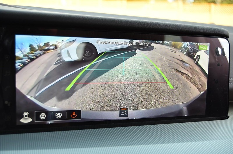 Nissan Murano Vehicle Full-screen Gallery Image 16