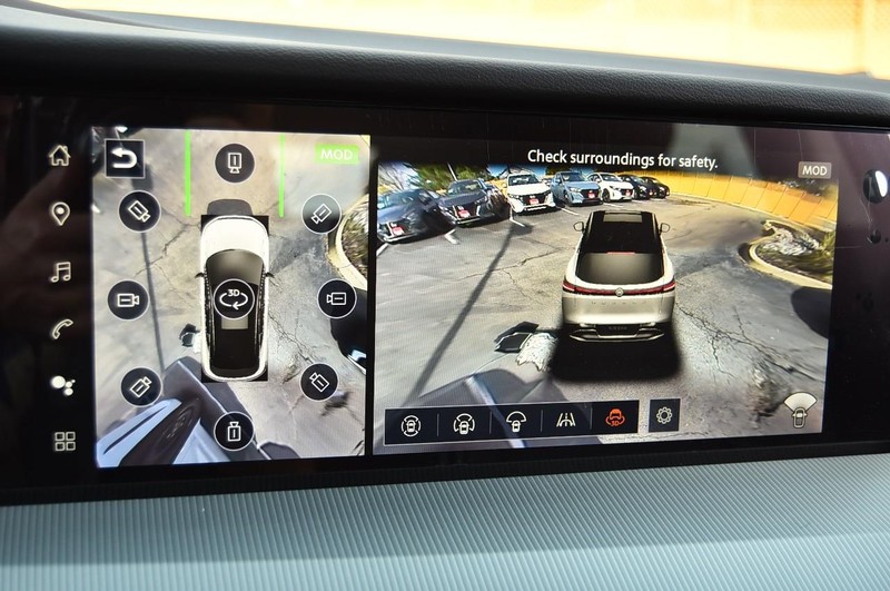 Nissan Murano Vehicle Full-screen Gallery Image 18