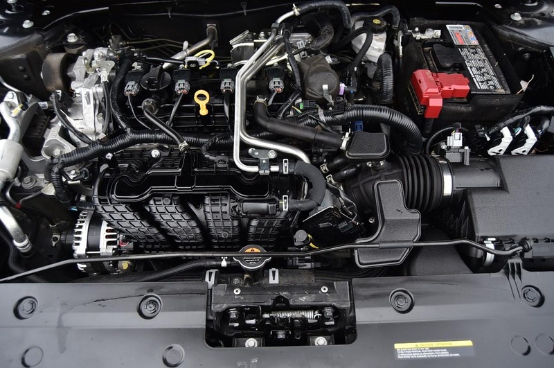 Nissan Altima Vehicle Image 24