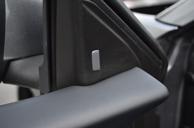 Nissan Sentra Vehicle Image 10