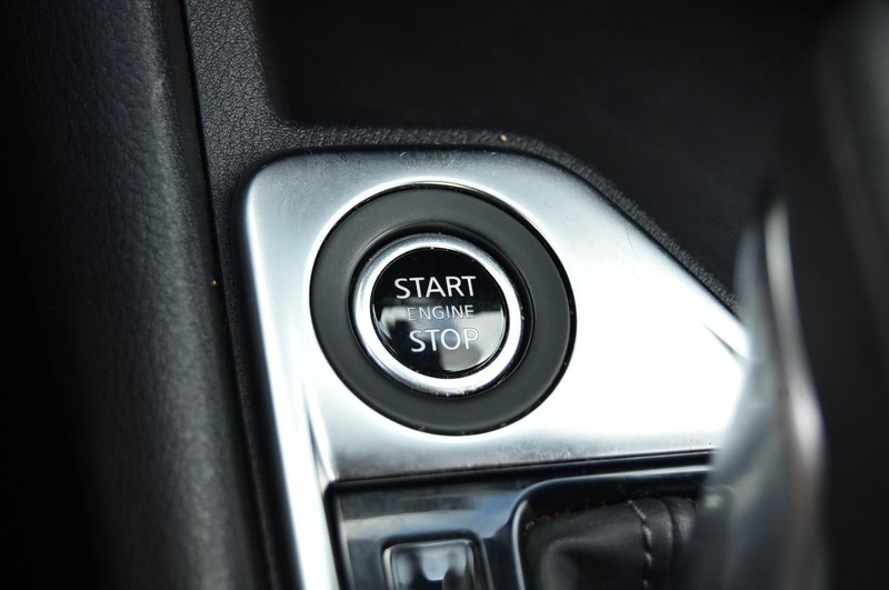 Nissan Sentra Vehicle Image 17