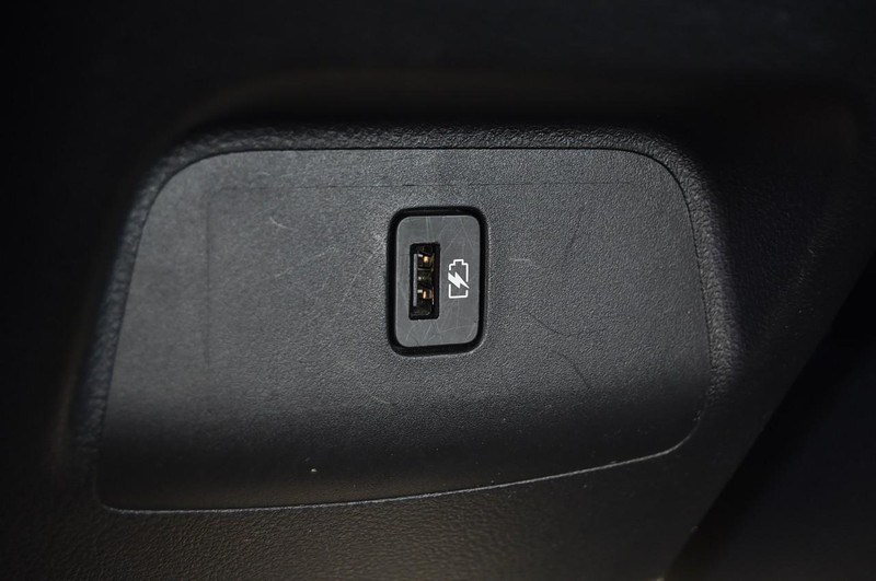 Nissan Sentra Vehicle Image 22