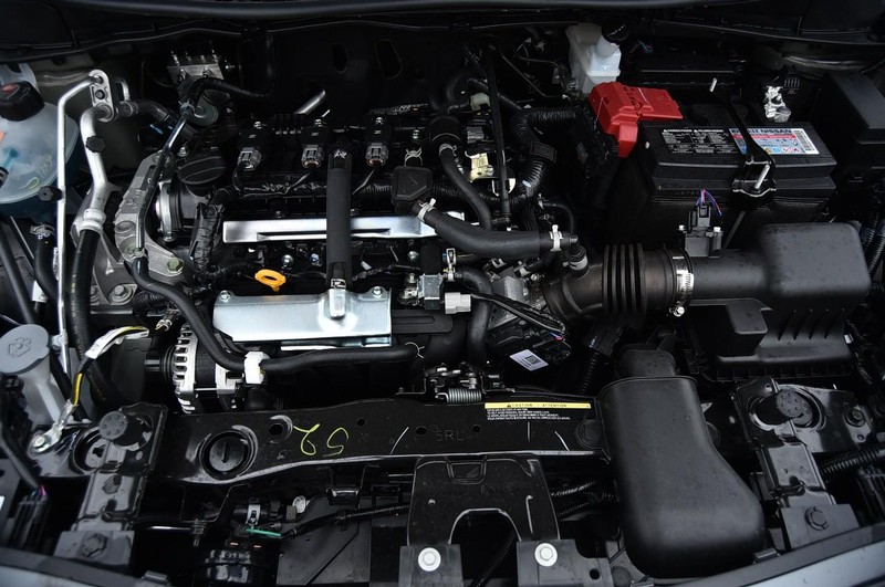 Nissan Versa Vehicle Full-screen Gallery Image 23