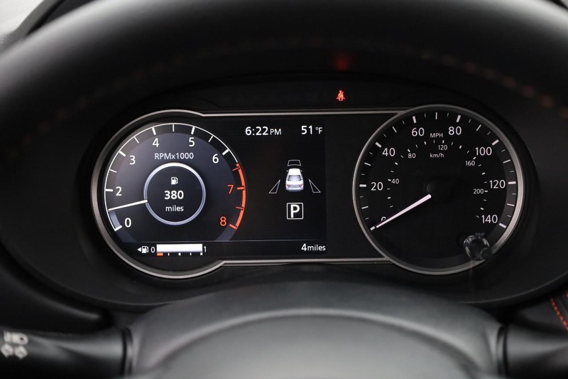 Nissan Versa Vehicle Full-screen Gallery Image 10