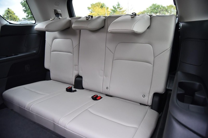 Nissan Pathfinder Vehicle Full-screen Gallery Image 28