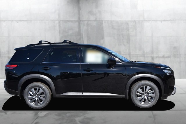 Nissan Pathfinder Vehicle Image 05