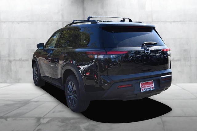 Nissan Pathfinder Vehicle Image 07