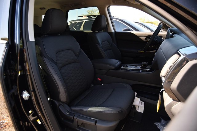 Nissan Pathfinder Vehicle Image 21