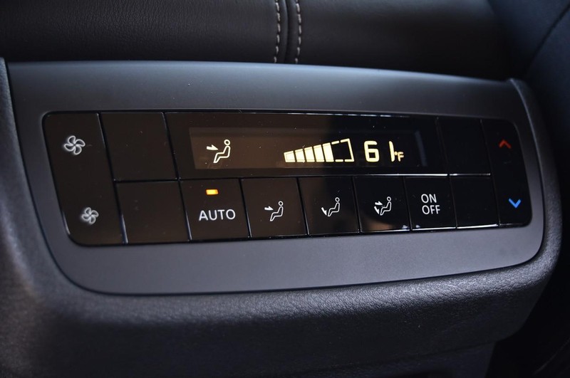 Nissan Pathfinder Vehicle Image 23