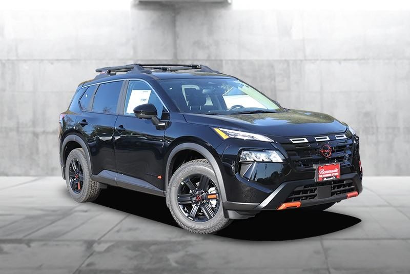 Nissan Rogue Vehicle Full-screen Gallery Image 2