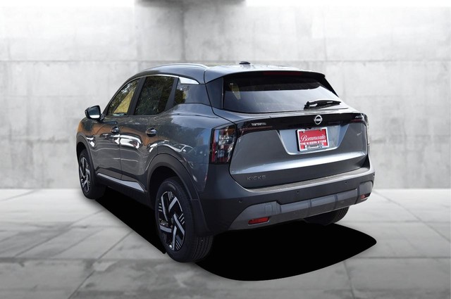 Nissan Kicks Vehicle Image 07
