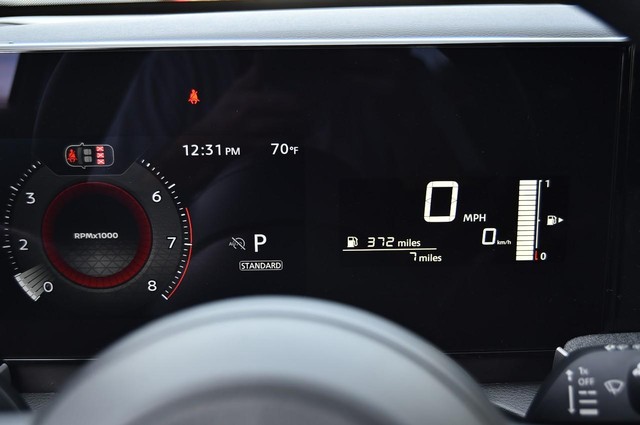 Nissan Kicks Vehicle Image 12