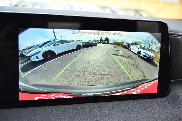 Nissan Kicks Vehicle Image 13