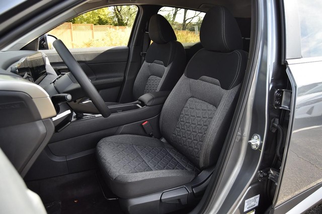 Nissan Kicks Vehicle Image 21