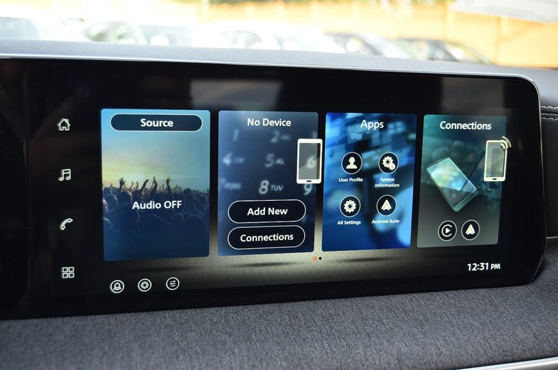 Nissan Kicks Vehicle Image 14