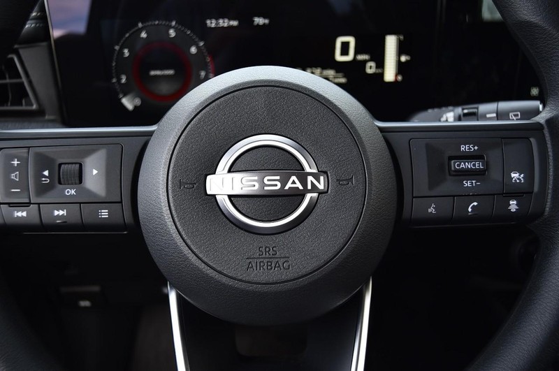 Nissan Kicks Vehicle Image 20