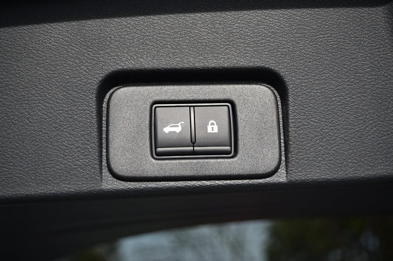 Nissan Rogue Vehicle Image 30