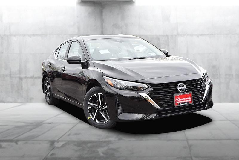 Nissan Sentra Vehicle Image 02