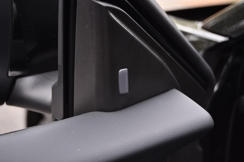 Nissan Sentra Vehicle Image 10