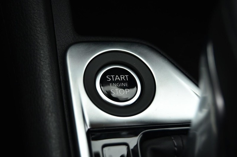 Nissan Sentra Vehicle Image 17