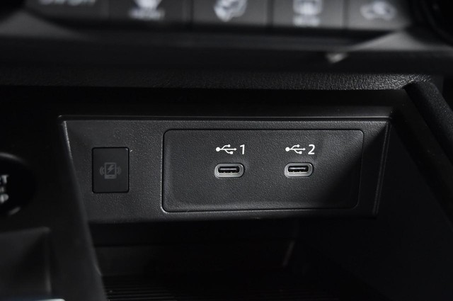 Nissan Kicks Vehicle Image 17