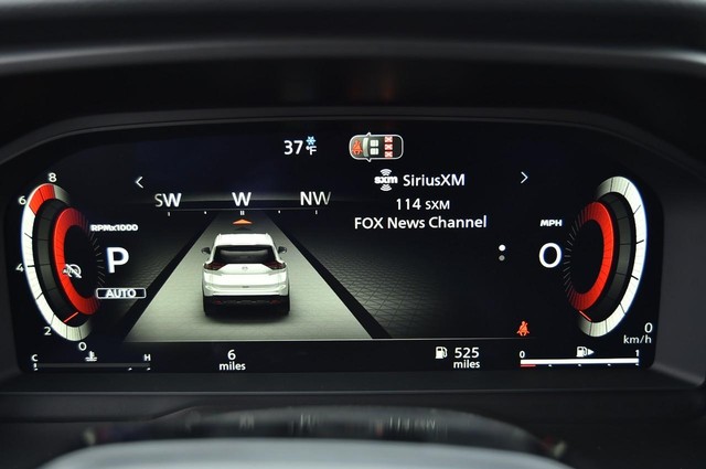 Nissan Rogue Vehicle Image 13