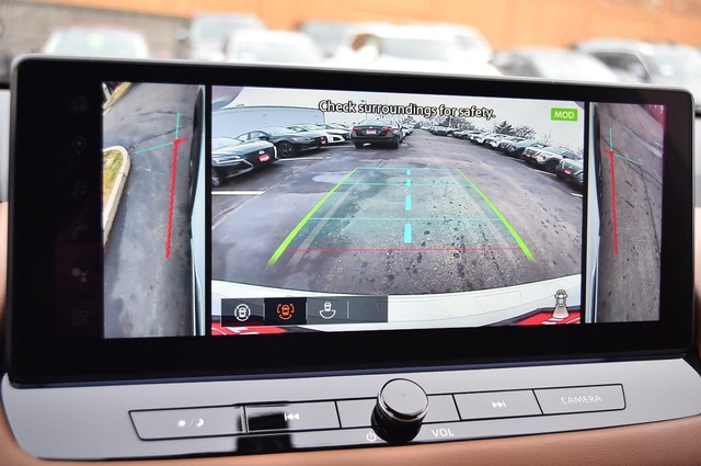 Nissan Rogue Vehicle Image 15