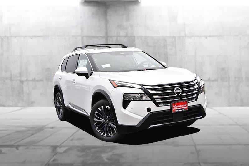 Nissan Rogue Vehicle Image 02