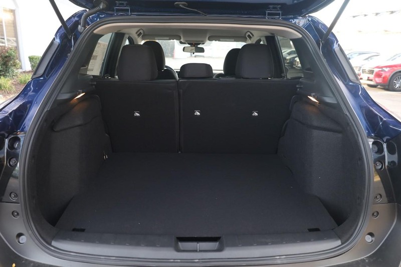 Nissan Kicks Vehicle Image 07