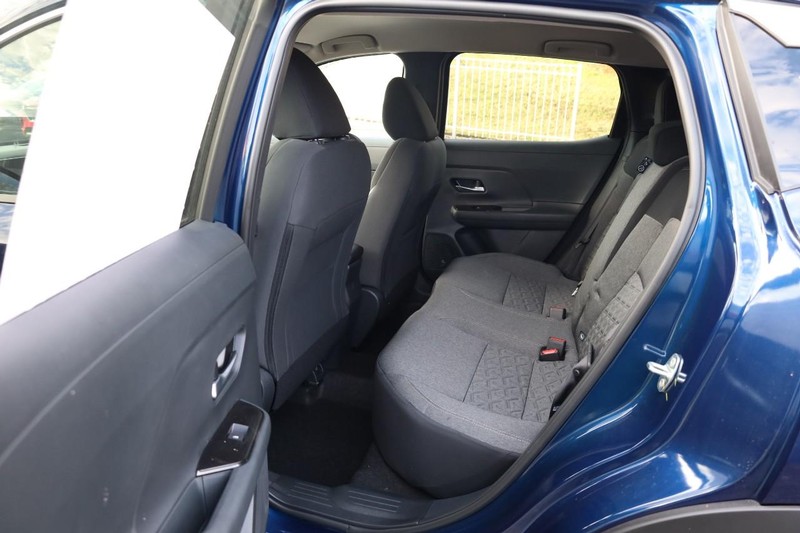 Nissan Kicks Vehicle Image 20