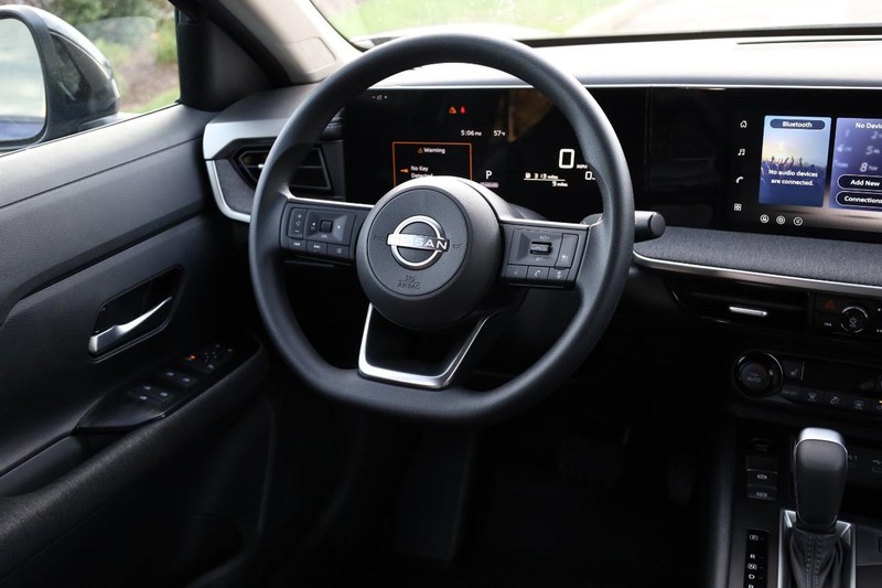 Nissan Kicks Vehicle Image 22