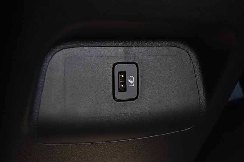 Nissan Sentra Vehicle Image 22