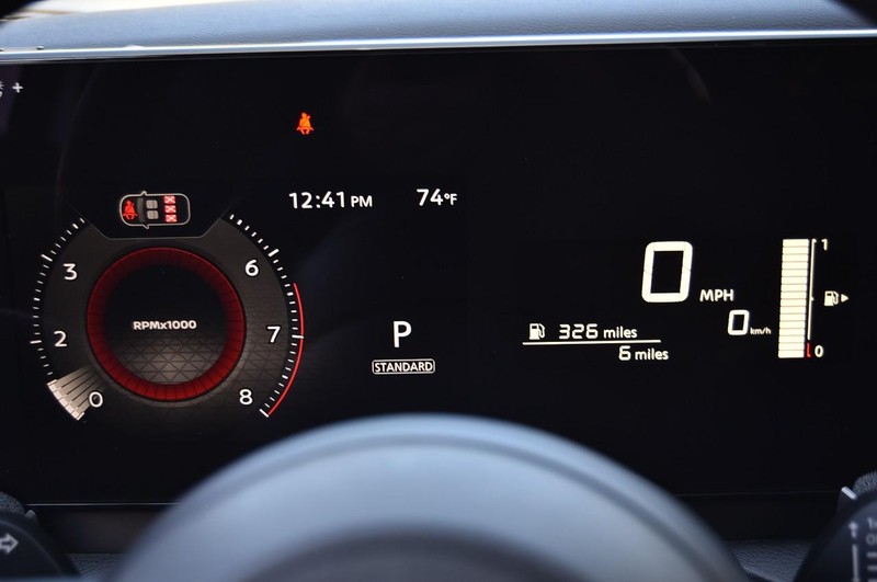 Nissan Kicks Vehicle Image 11