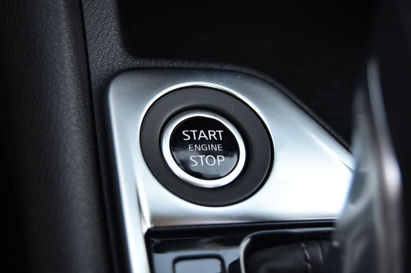 Nissan Sentra Vehicle Image 18