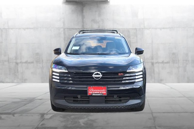 Nissan Kicks Vehicle Image 04