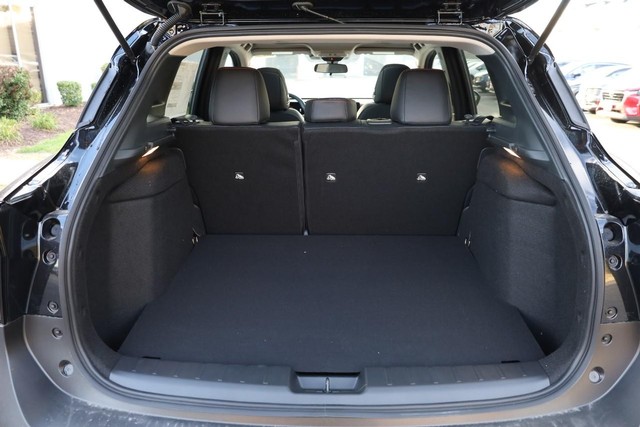 Nissan Kicks Vehicle Image 07