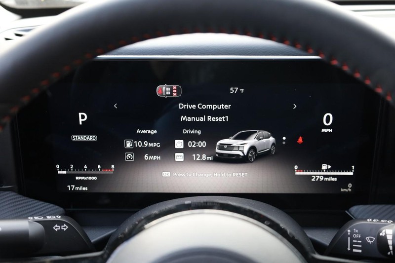 Nissan Kicks Vehicle Image 12