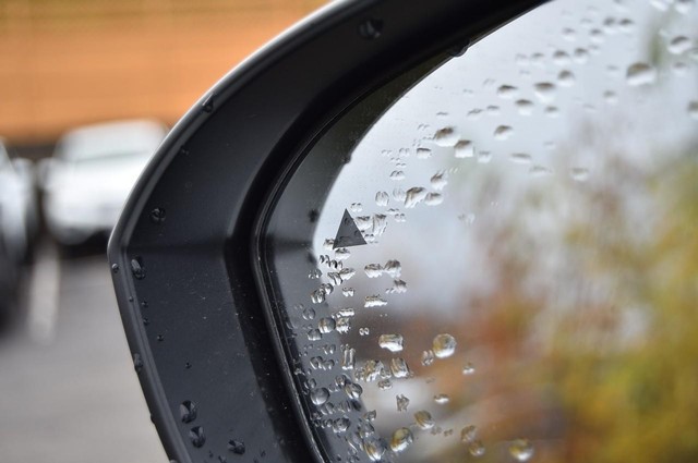 Nissan Rogue Vehicle Image 11