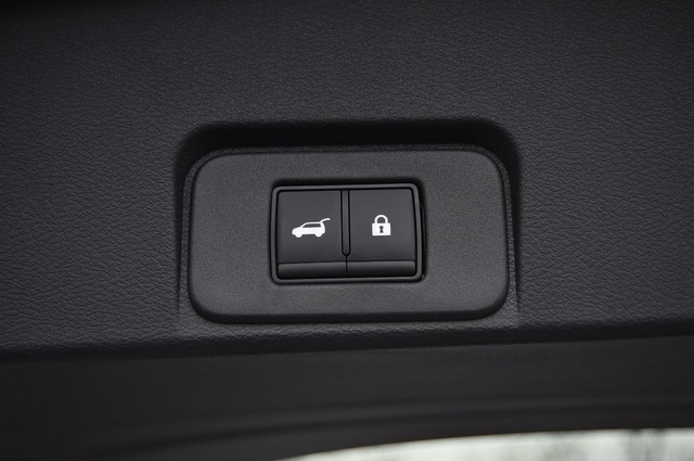 Nissan Rogue Vehicle Image 30