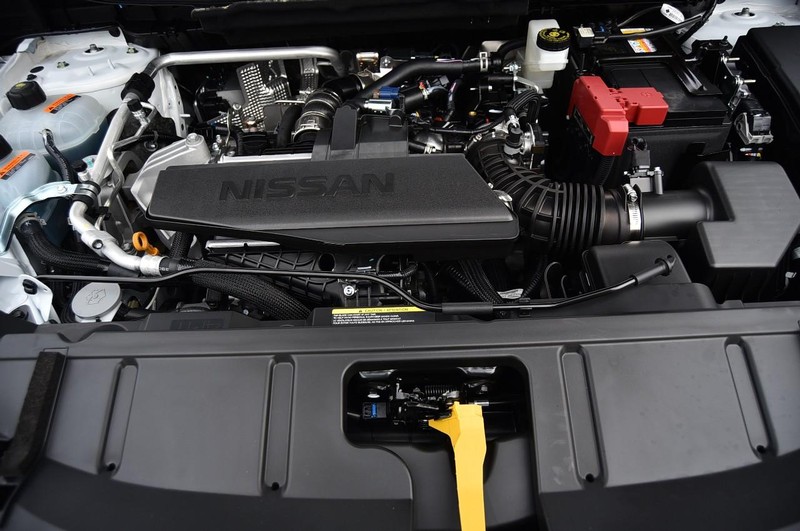 Nissan Rogue Vehicle Full-screen Gallery Image 31