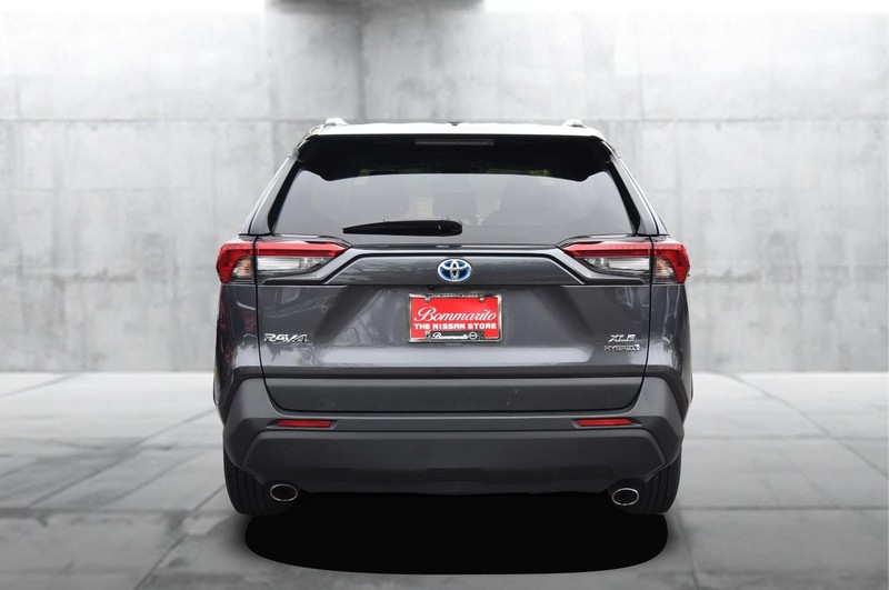 Toyota RAV4 Vehicle Image 06