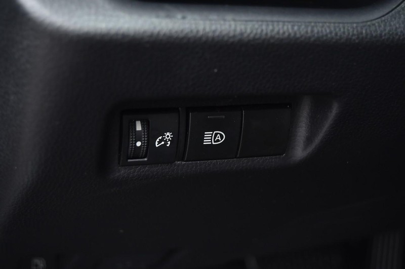 Toyota RAV4 Vehicle Image 11