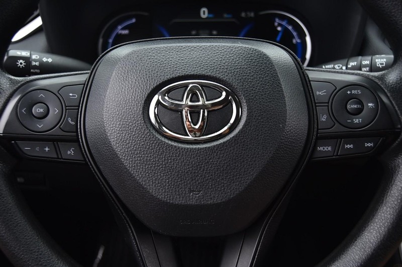 Toyota RAV4 Vehicle Image 18