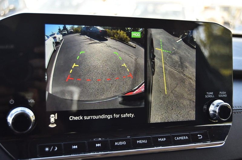 Mitsubishi Outlander Vehicle Image 14