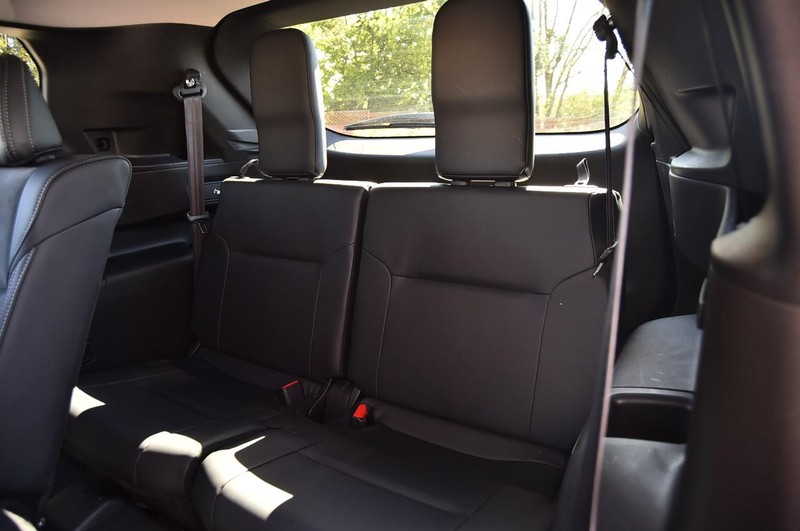 Mitsubishi Outlander Vehicle Image 26